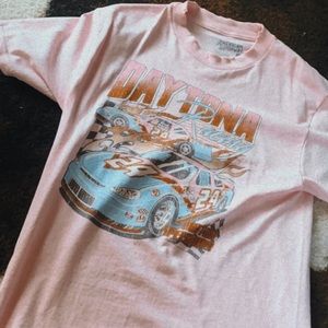 Never worn graphic tee from Buckle